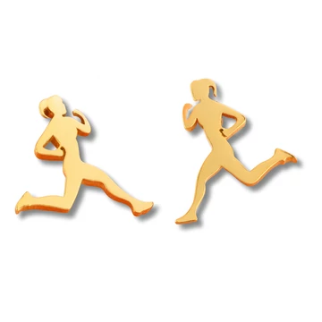 Acél fülbevaló futó nő