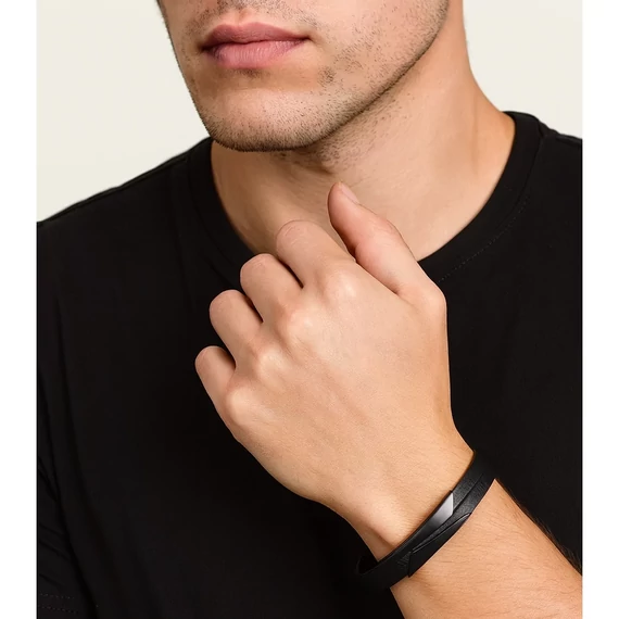 Acél fémlapos férfi karkötő "Mike" kézen