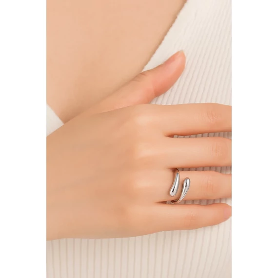 Minimalista ezüst acél gyűrű csepp formával ujjon