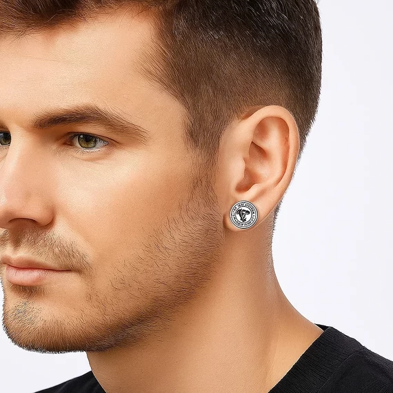 Acél viking fülbevaló Thor kalapácsa fülben